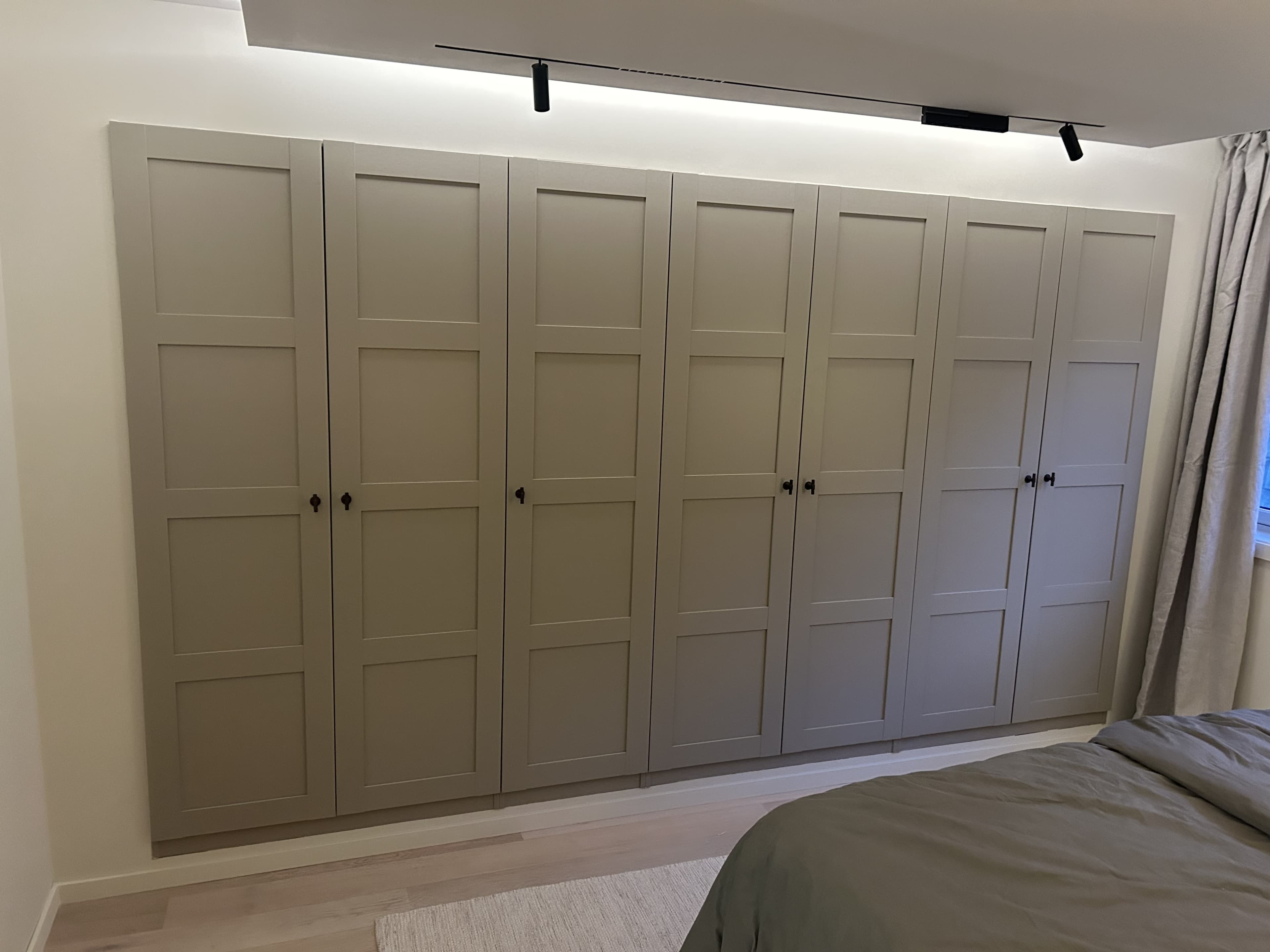Innebygd garderobe – hovedbilde