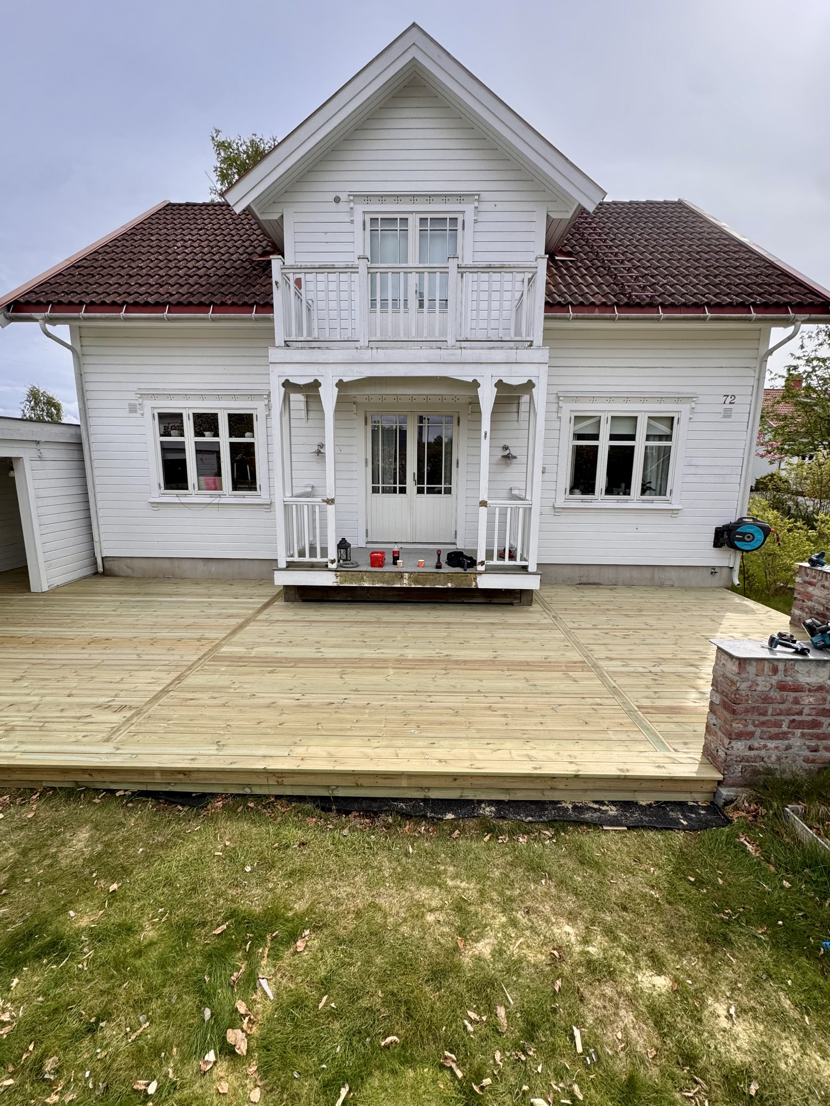 Ny terrasse og utetrapp – bilde 2